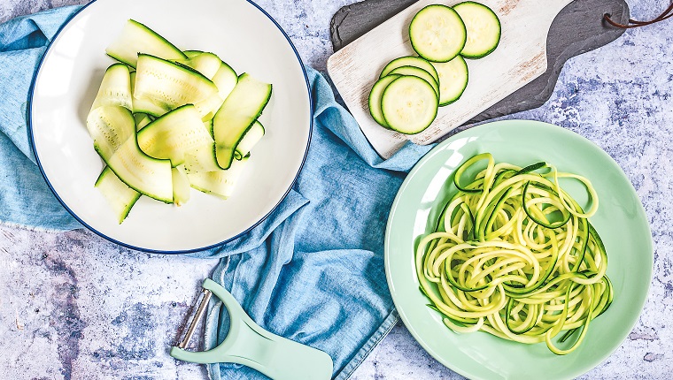 Variation for sliced zucchini: grill, salad, spaghetti (zughetti)